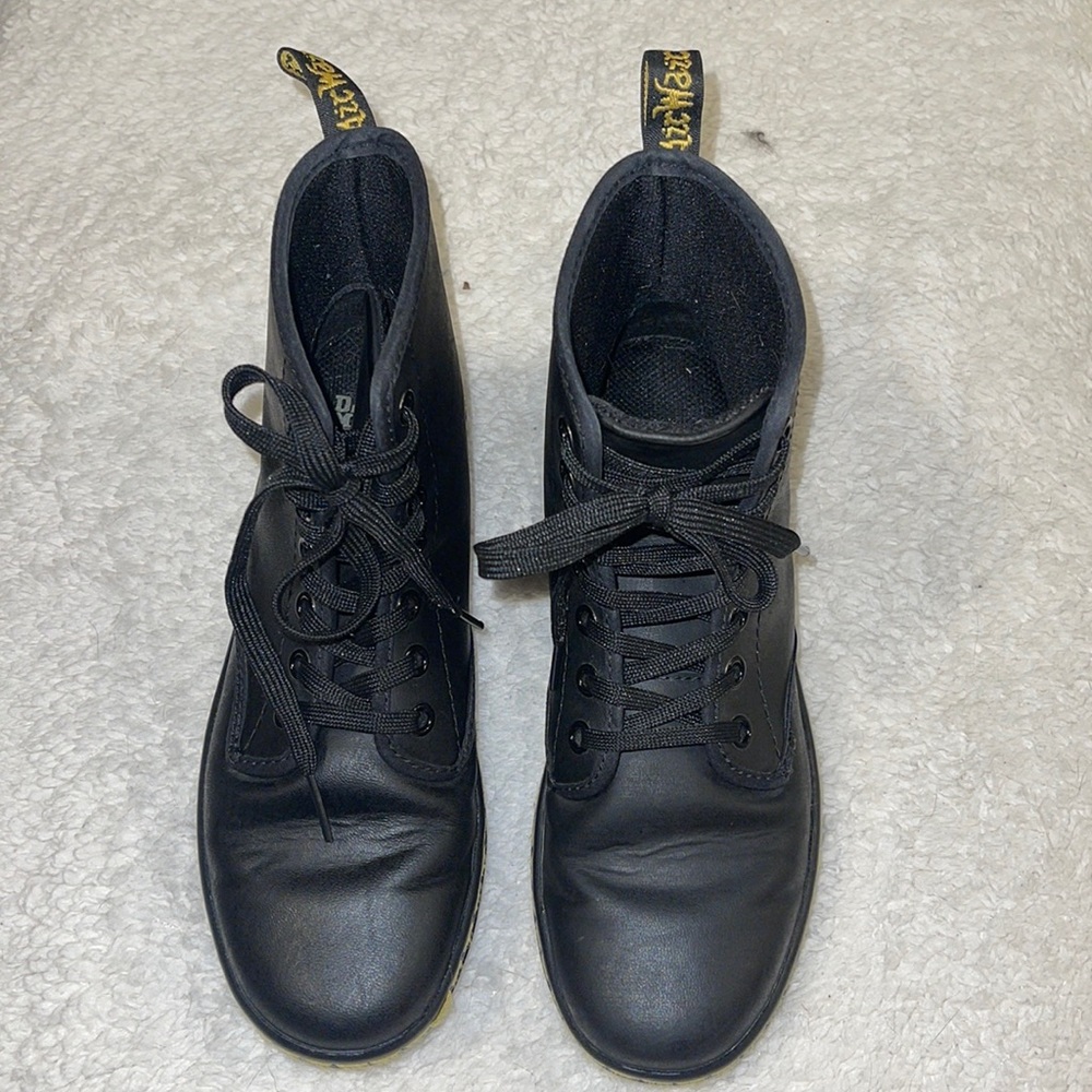 Pre-worn Air Wair with Soles bouncing by Dr. Martens size 6 in black